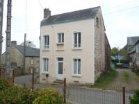 MAISON DE VILLAGEChampgeneteux53