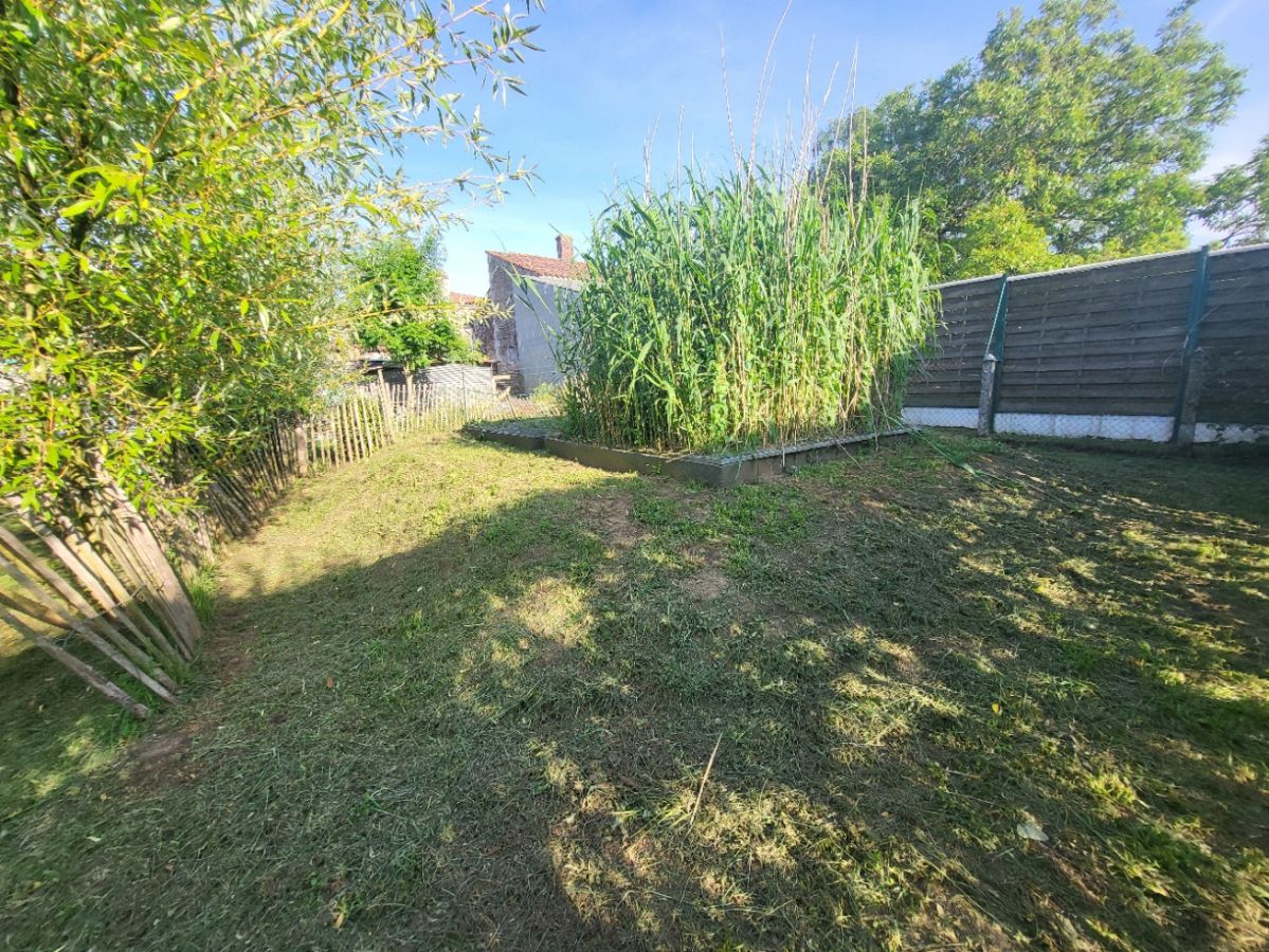 Selection de nos biens actuellement à vendre maisons, appartements, garages, terrains, locaux commerciaux etc.